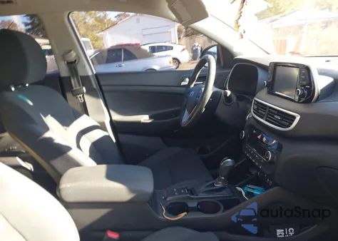 2019 Hyundai Tucson Night z USA, uszkodzony, nr VIN KM8J33AL6KU944222